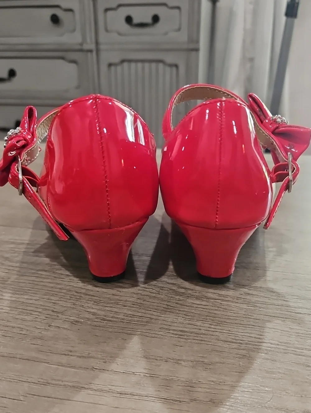Link Girls Red Patent Mary Jane Heels with Bow Accent size 1